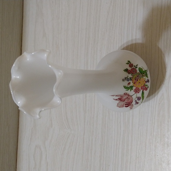 Vintage Fenton Floral Ribbon Top Vase - Picture 2 of 4
